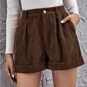 High waisted corduroy shorts - size 4